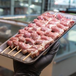 espetinho coração frango